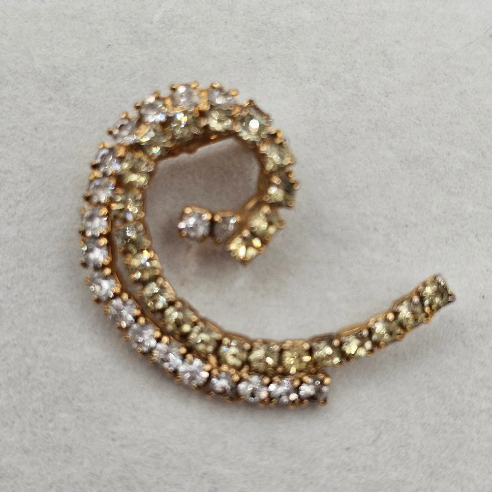 Rhinestone Swirl Brooch Gold Tone Clear Yellow/Lt Green Spiral‎ 1.5